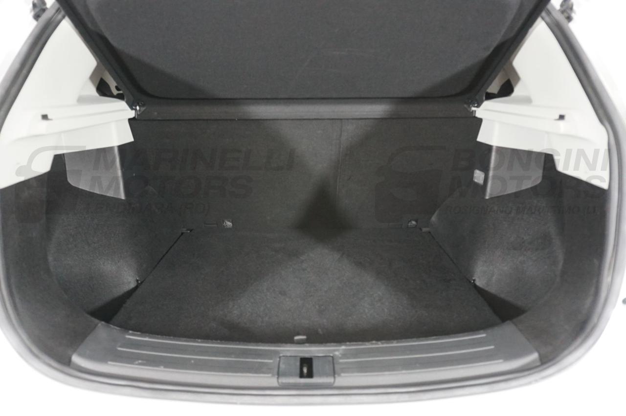 MG ZS 1.5 106CV LUXURY - 12