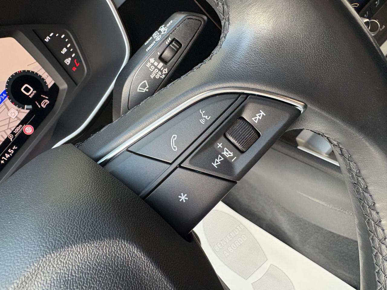 AUDI Q3 35 2.0 TDI S tronic quattro Business COCKPIT - 20