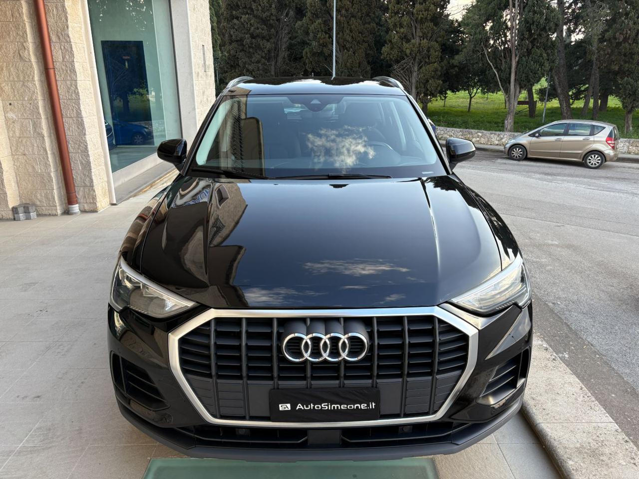 AUDI Q3 35 2.0 TDI S tronic quattro Business COCKPIT - 2