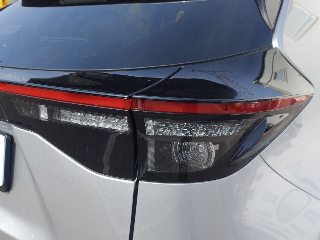 TOYOTA Yaris Cross 1.5 Hybrid 5p. E-CVT AWD-i Lounge - 6