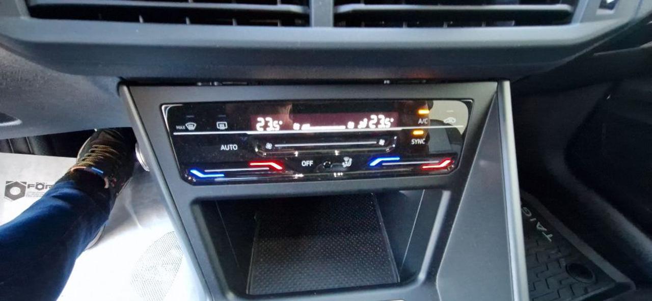 VOLKSWAGEN Taigo 1.0 TSI 110 CV R-Line.. ANCHE CON GPL.. - 12