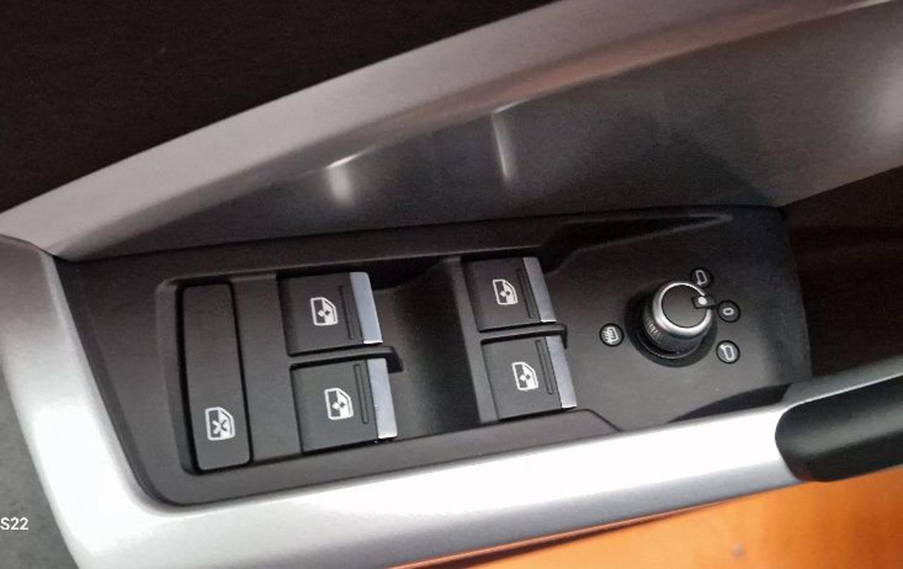 AUDI Q3 35 TFSI S tronic Business Advanced SEMINUOVA - 7