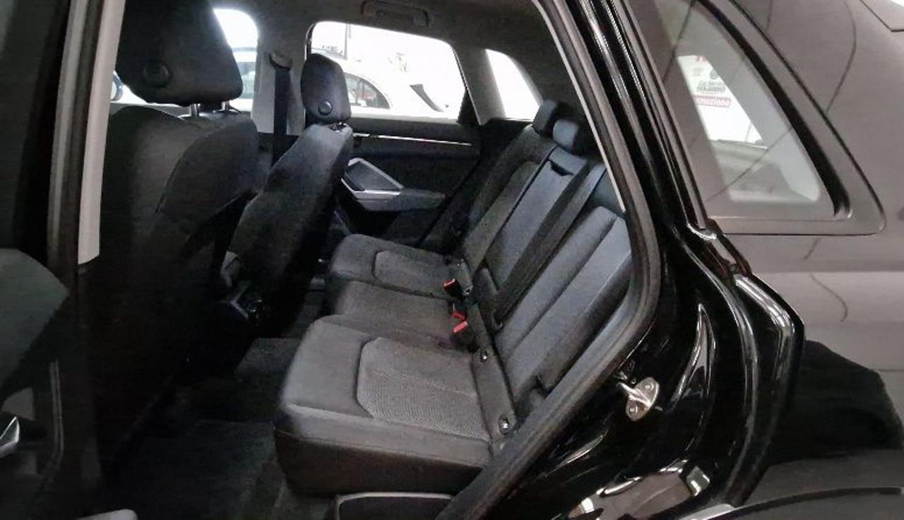 AUDI Q3 35 TFSI S tronic Business Advanced SEMINUOVA - 8