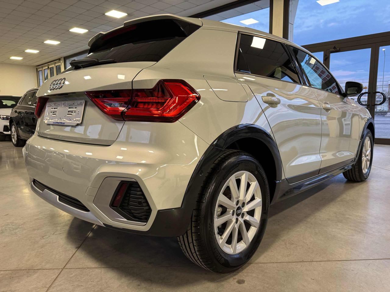 AUDI A1 allstreet 30 TFSI Advanced - 4