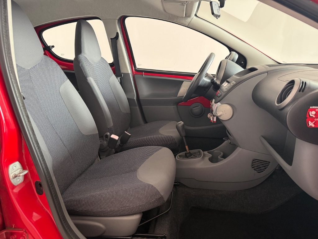PEUGEOT 107 1.0 68CV 5p. Urban Move - 3