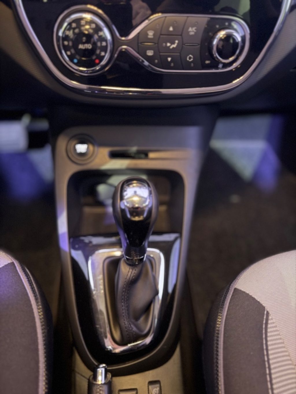 RENAULT Captur TCe 120 CV EDC Start&Stop Energy Intens - 16