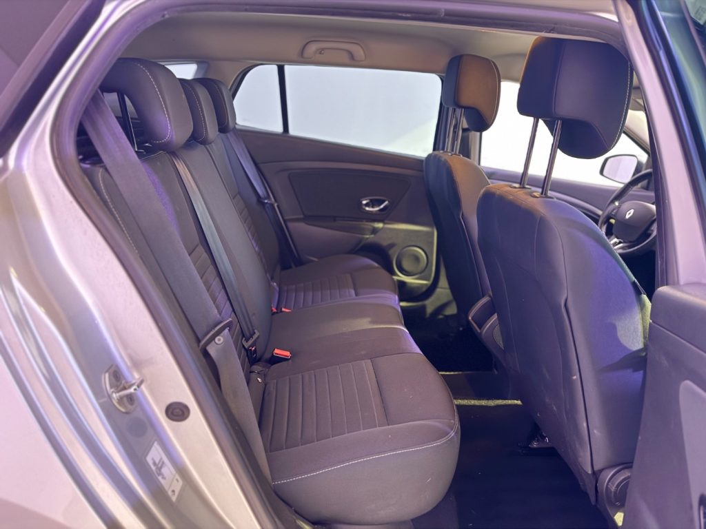 RENAULT Megane Mégane 1.5 dCi 110CV EDC SporTour Wave - 5