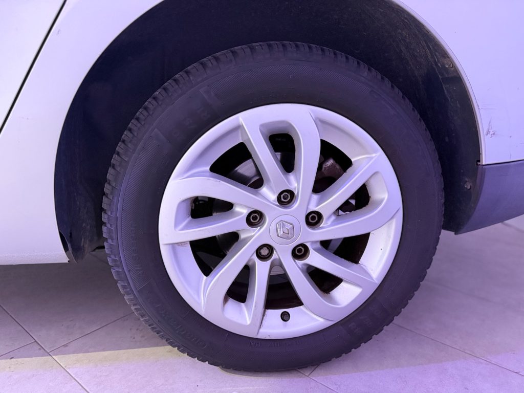 RENAULT Megane Mégane 1.5 dCi 110CV EDC SporTour Wave - 4