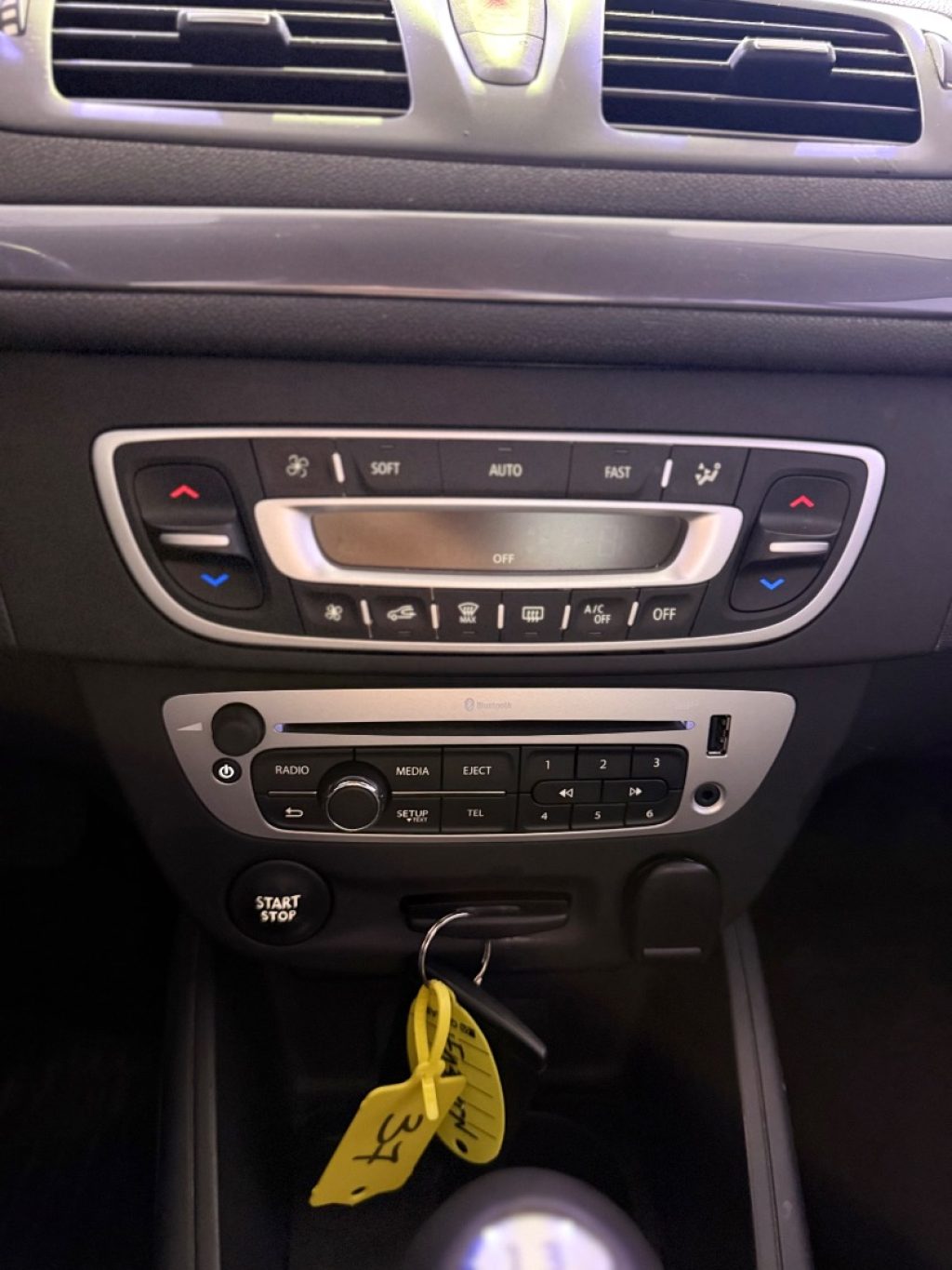 RENAULT Megane Mégane 1.5 dCi 110CV EDC SporTour Wave - 14