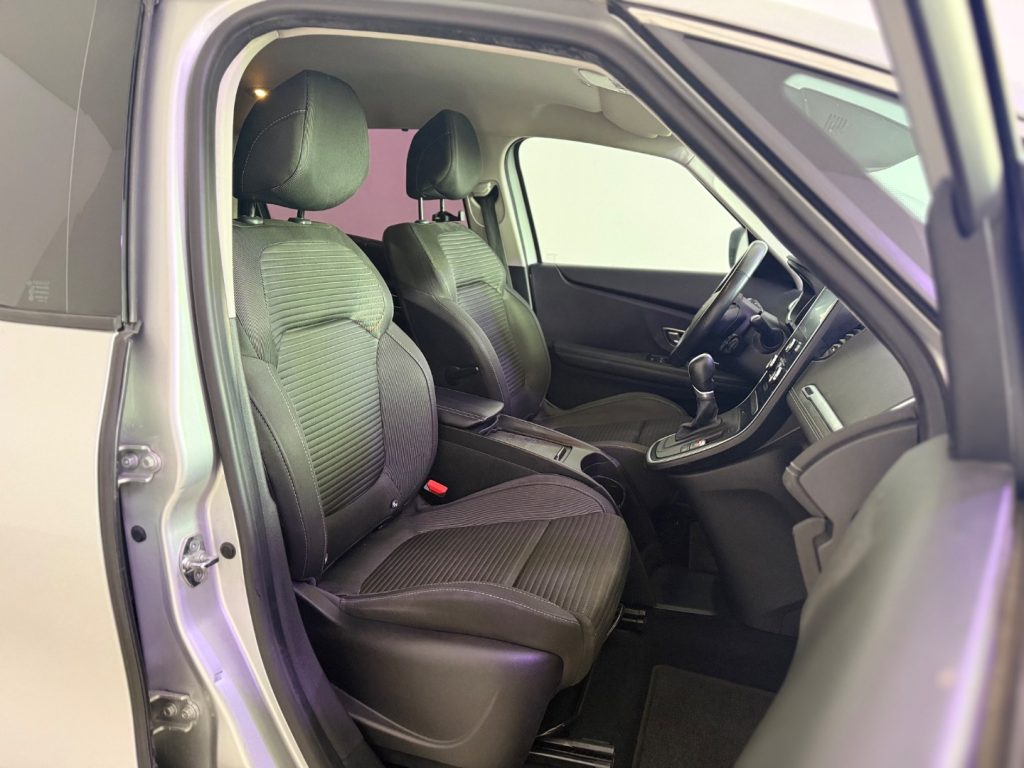 RENAULT Scenic Scénic dCi 8V 110 CV EDC Energy Intens - 9