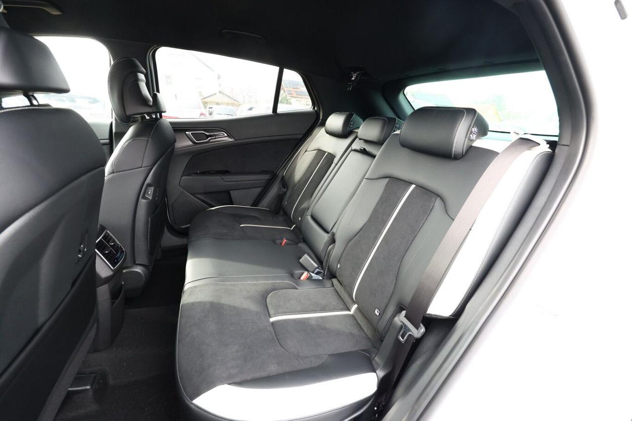 KIA Sportage 1.6 TGDi HEV AT Style - 8