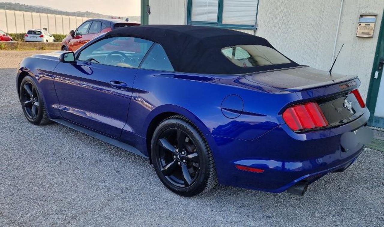 FORD Mustang Convertibile 3.7 V6 Aut - 5