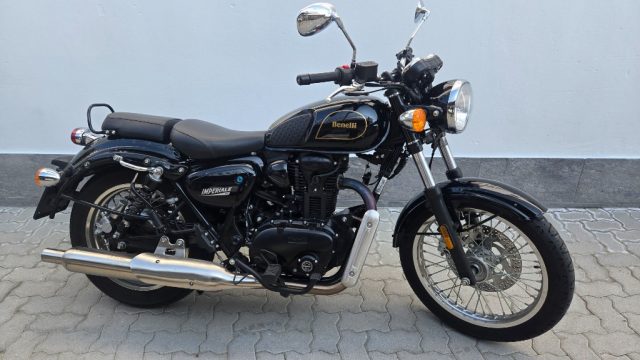 BENELLI Imperiale 400 Nero pastello