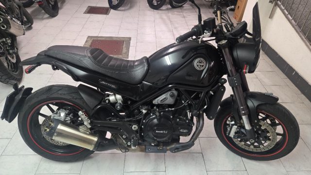 BENELLI Leoncino 500 Nero pastello