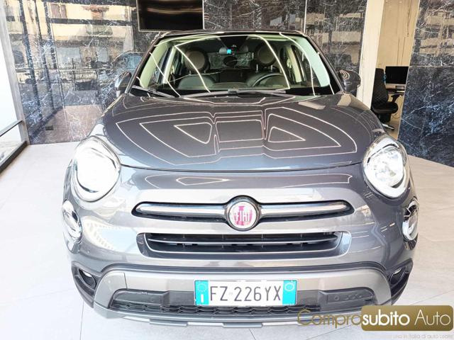 FIAT 500X Gris foncé Pastel