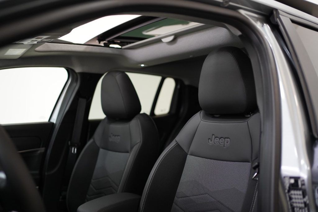 JEEP Avenger 1.2 Turbo 100 CV e-Hybrid Summit + Tetto - 9