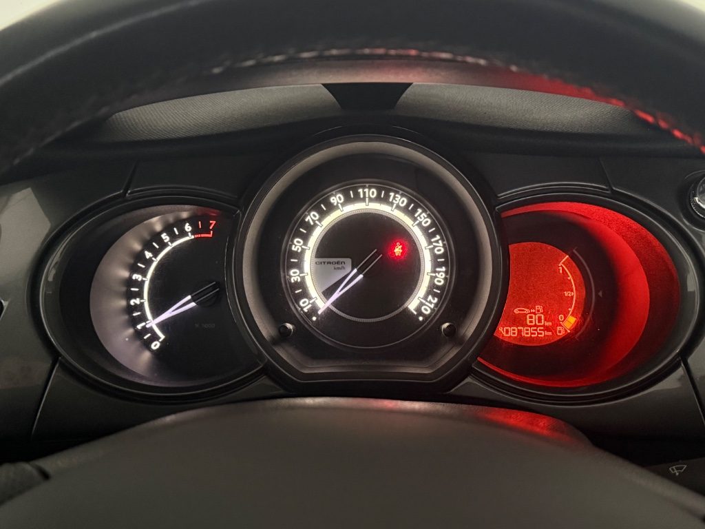 CITROEN C3 1.2 1VTi 82 Exclusive - 10