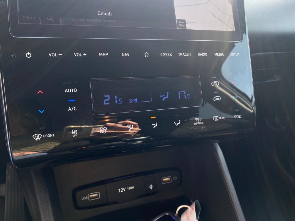 HYUNDAI Tucson 1.6 T-GDI XLine Hybrid *Navi*Sensori*Retrocamera - 16