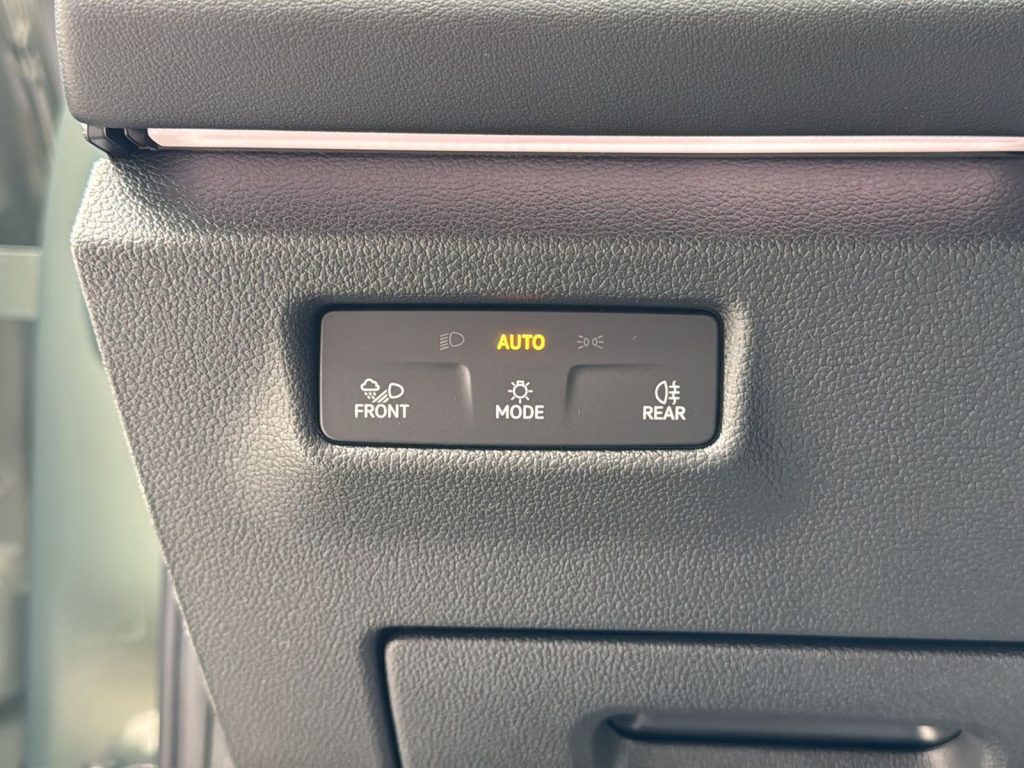 VOLKSWAGEN Tiguan Nuova Tiguan R-Line Plus 1.5 eTSI ACT 110 kW (150 - 15