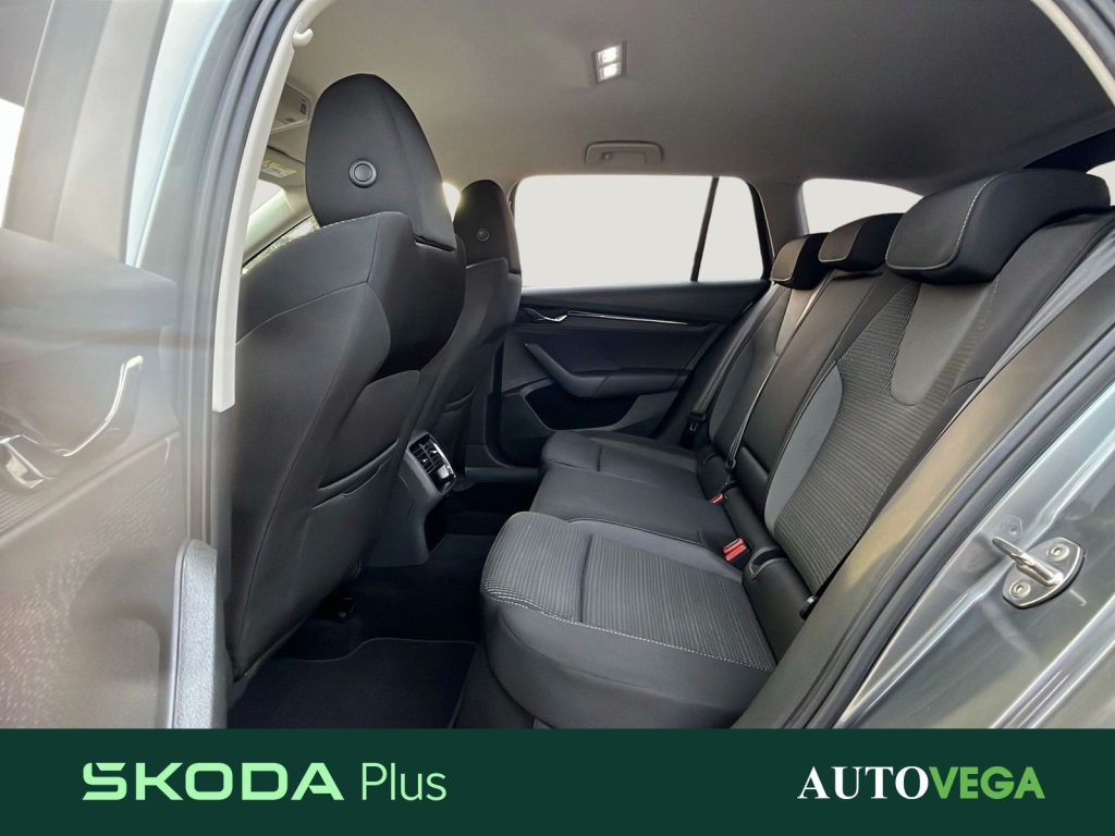 SKODA Octavia wagon 2.0 tdi evo executive 115cv dsg - 20