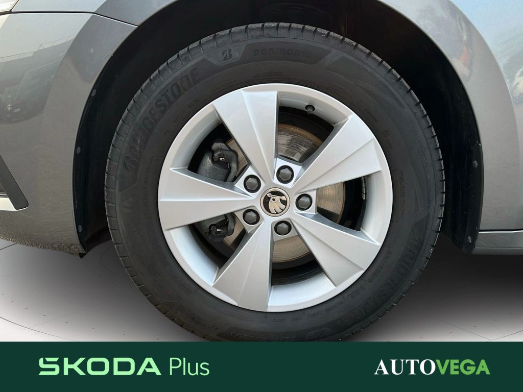 SKODA Octavia wagon 2.0 tdi evo executive 115cv dsg - 22
