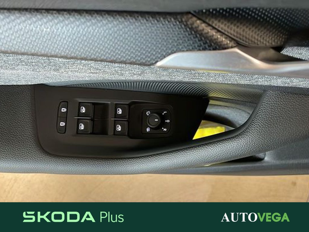 SKODA Superb wagon 2.0 tdi selection 150cv dsg - 16
