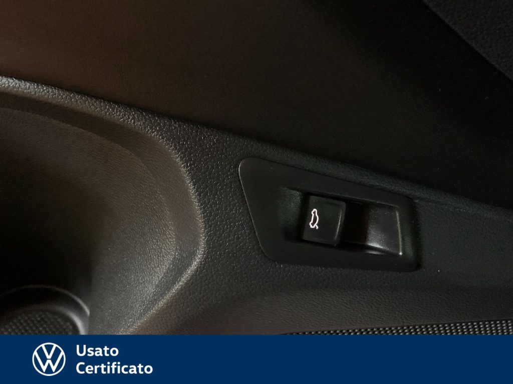 VOLKSWAGEN T-Roc 1.0 tsi r-line 110cv - 20