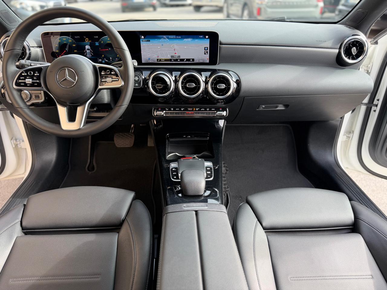 MERCEDES-BENZ A 180 d Automatic Sport (NESSUN VINCOLO) - 10