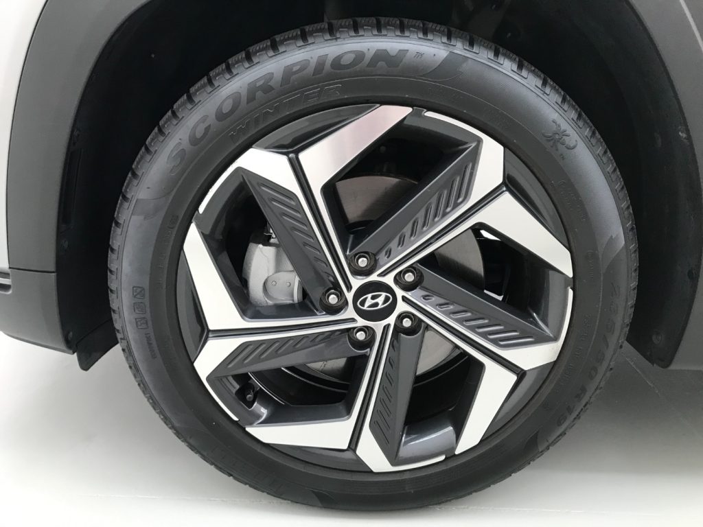 HYUNDAI Tucson 1.6 CRDI 48V DCT Exellence - 25