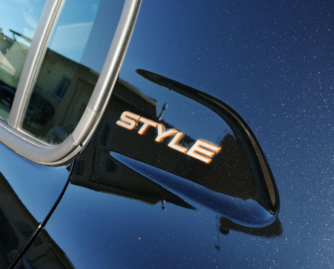 PEUGEOT 208 Hybrid 110 CV e-DCS6 Style - 7