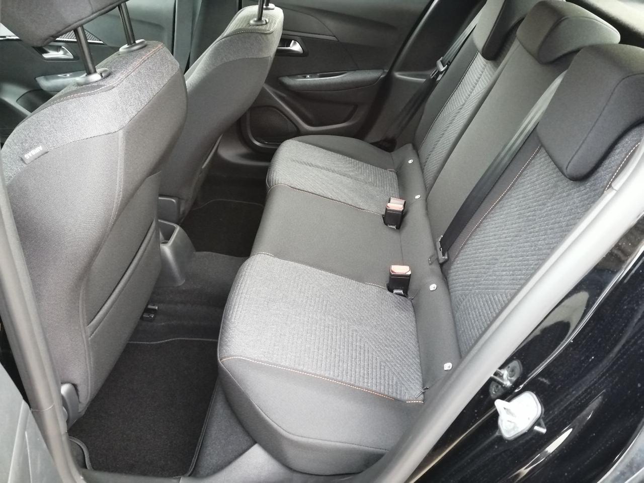 PEUGEOT 208 Hybrid 110 CV e-DCS6 Style - 9