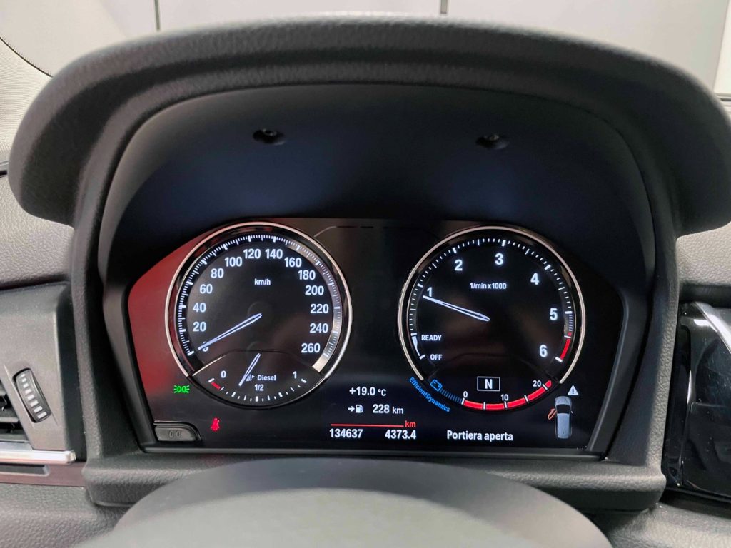 BMW 218 D GRAN TOURER ADVANTAGE MY20 - 19