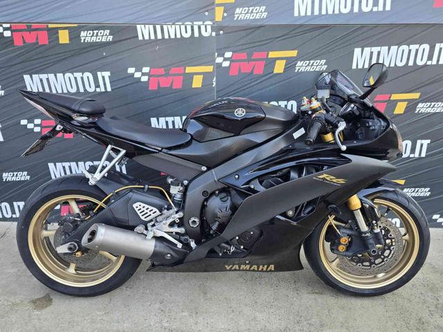 YAMAHA YZF R6 Black pastel