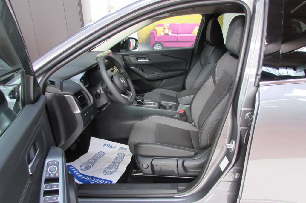 NISSAN Qashqai MHEV 158 CV Xtronic N-Connecta KMZERO - 6