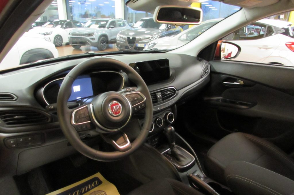 FIAT Tipo 1.5 Hybrid 130cv 5 porte Cross CAMBIO AUTOMATICO - 6