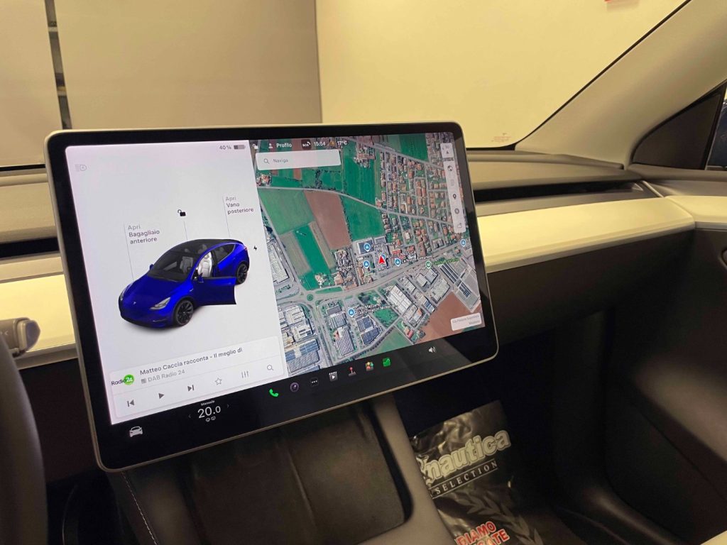 TESLA Model Y LONG RANGE-4X4-AUTOPILOT AVANZATO- CERCHI 20 - 20