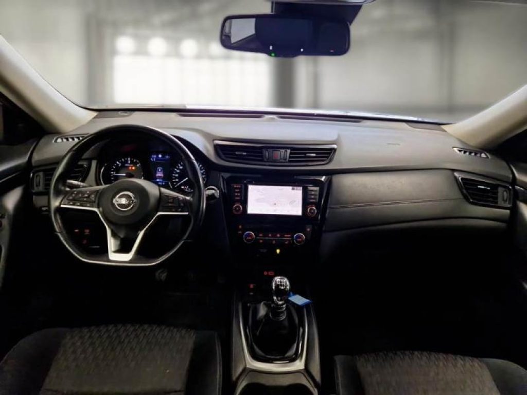 NISSAN X-Trail dCi 150 2WD N-Connecta - 6