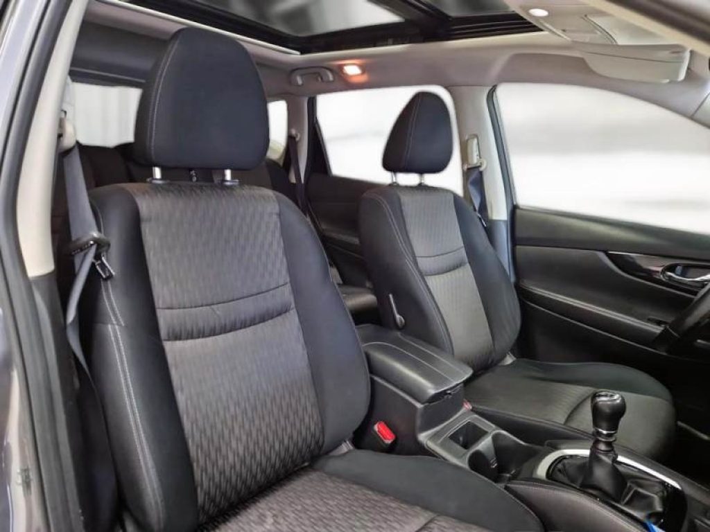 NISSAN X-Trail dCi 150 2WD N-Connecta - 14