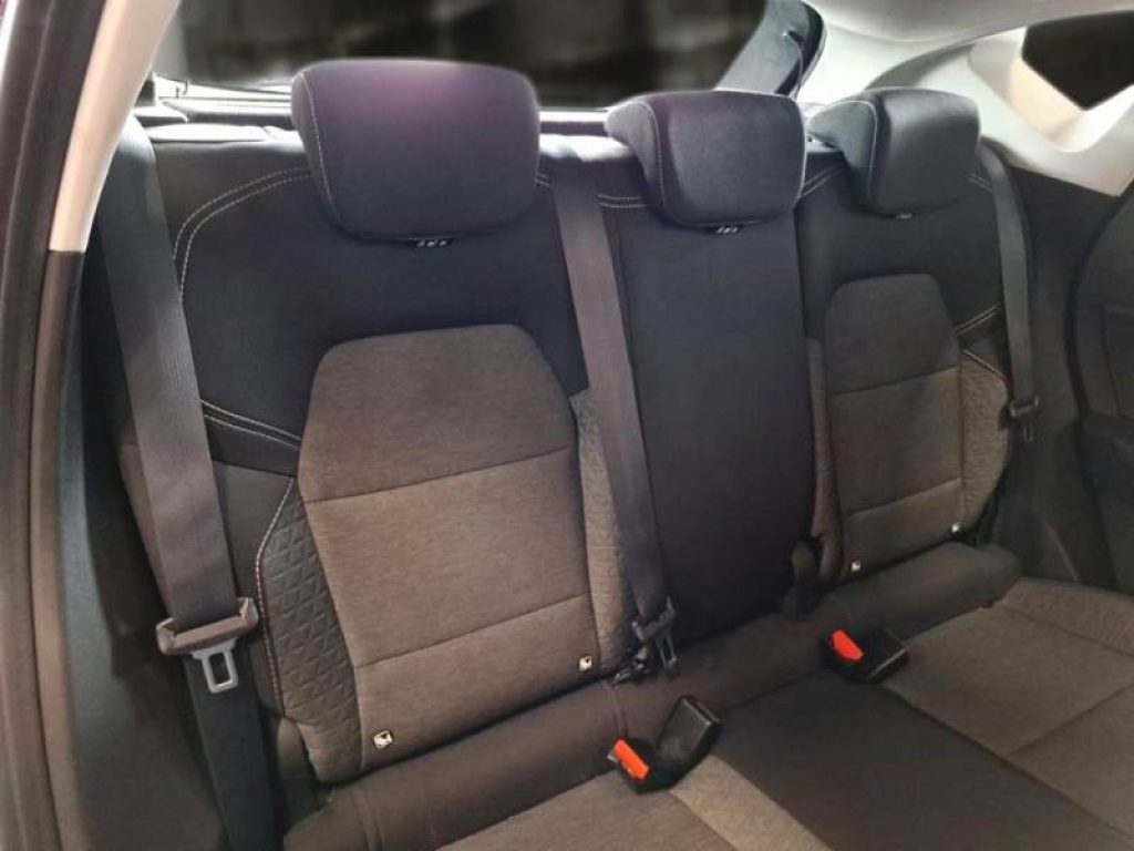 RENAULT Captur Full Hybrid E-Tech 145 CV Zen - 9