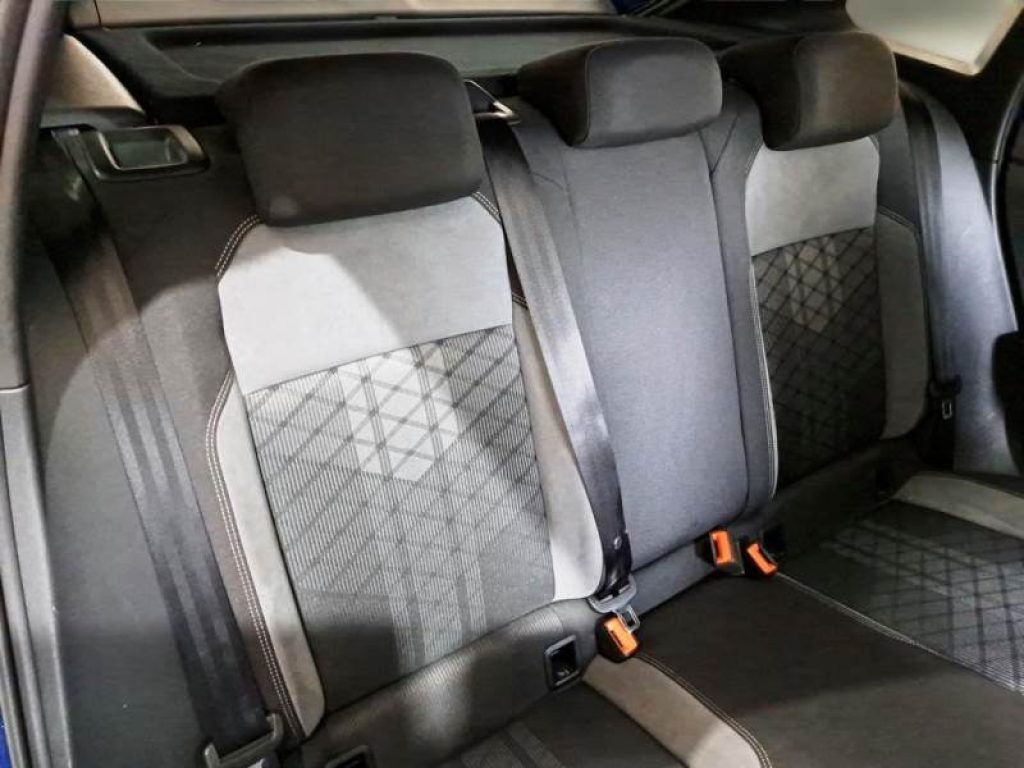 VOLKSWAGEN Taigo 1.0 TSI 110 CV R-Line - 9