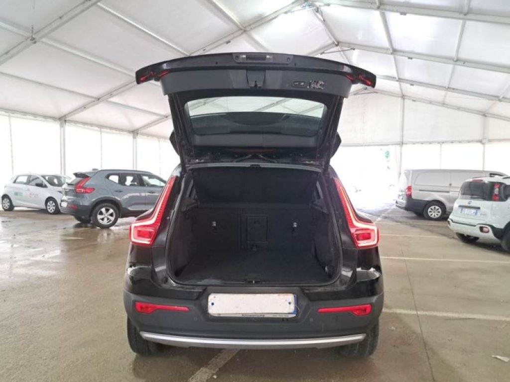 VOLVO XC40 T5 Recharge Plug-in Hybrid Inscription Expression - 6