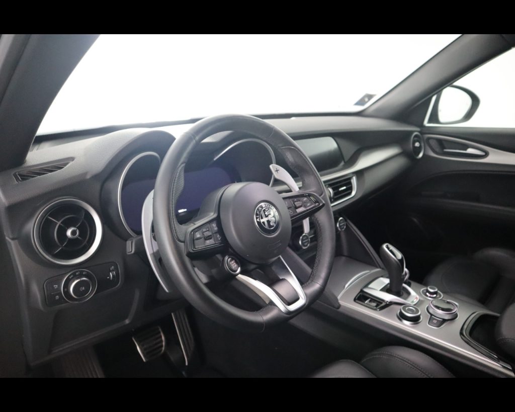ALFA ROMEO Stelvio 2023 -  2.2 t Veloce Q4 210cv auto - 13