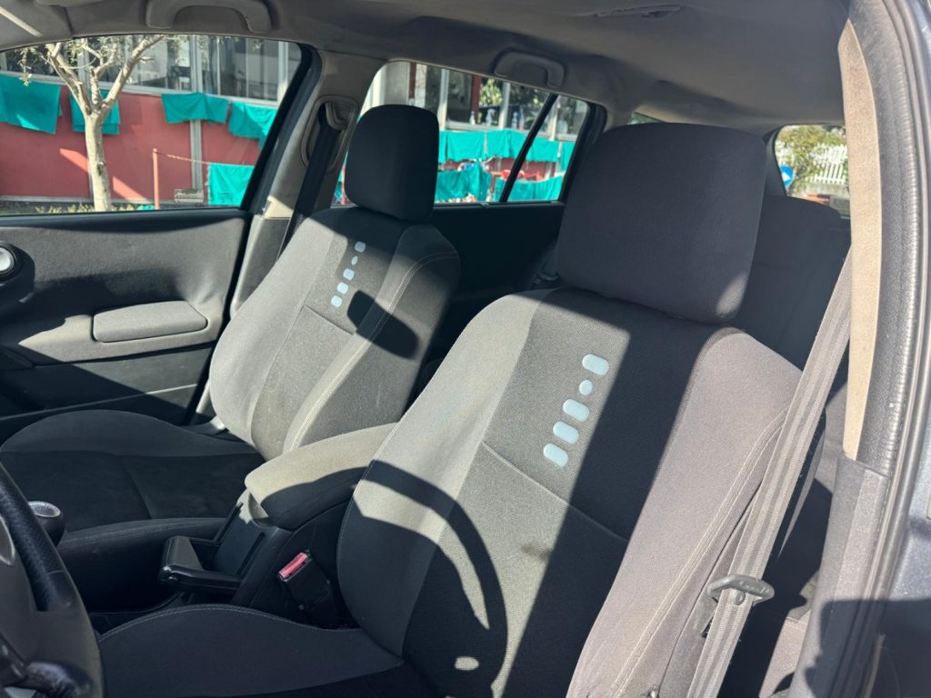 RENAULT Megane GRANDTOUR 1.5 dCi/105CV Serie Spec. - 15