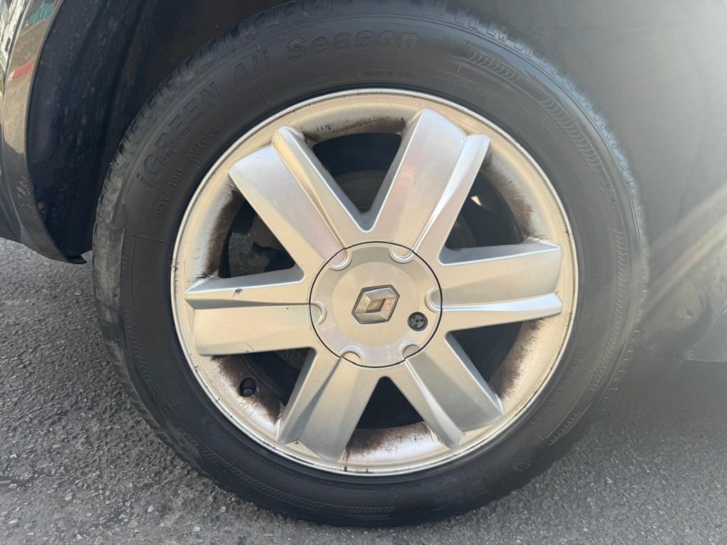 RENAULT Megane GRANDTOUR 1.5 dCi/105CV Serie Spec. - 18