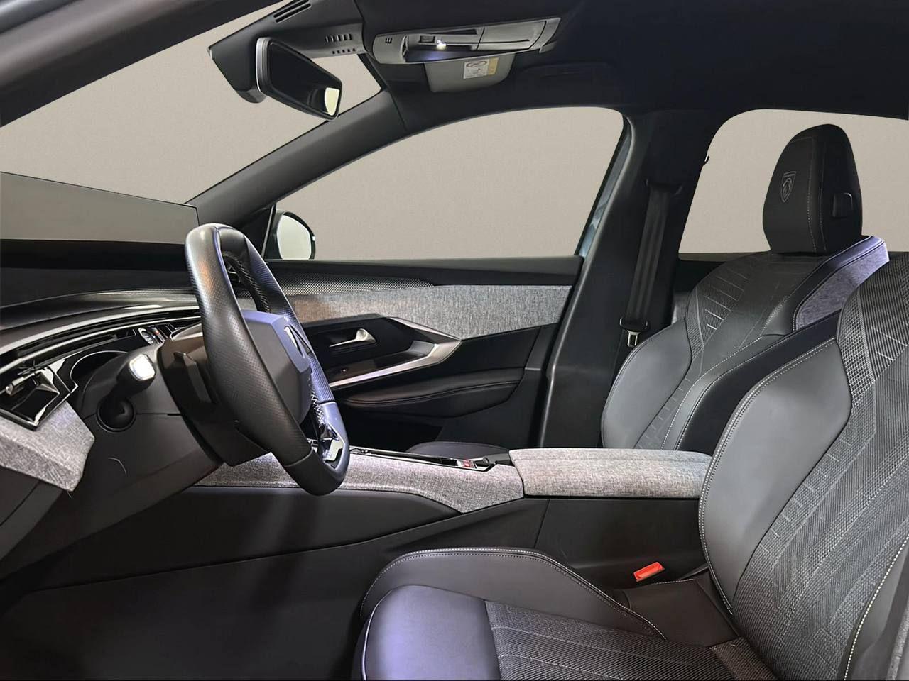 PEUGEOT 3008 motore elettrico (73kWh) 210 CV GT - 9