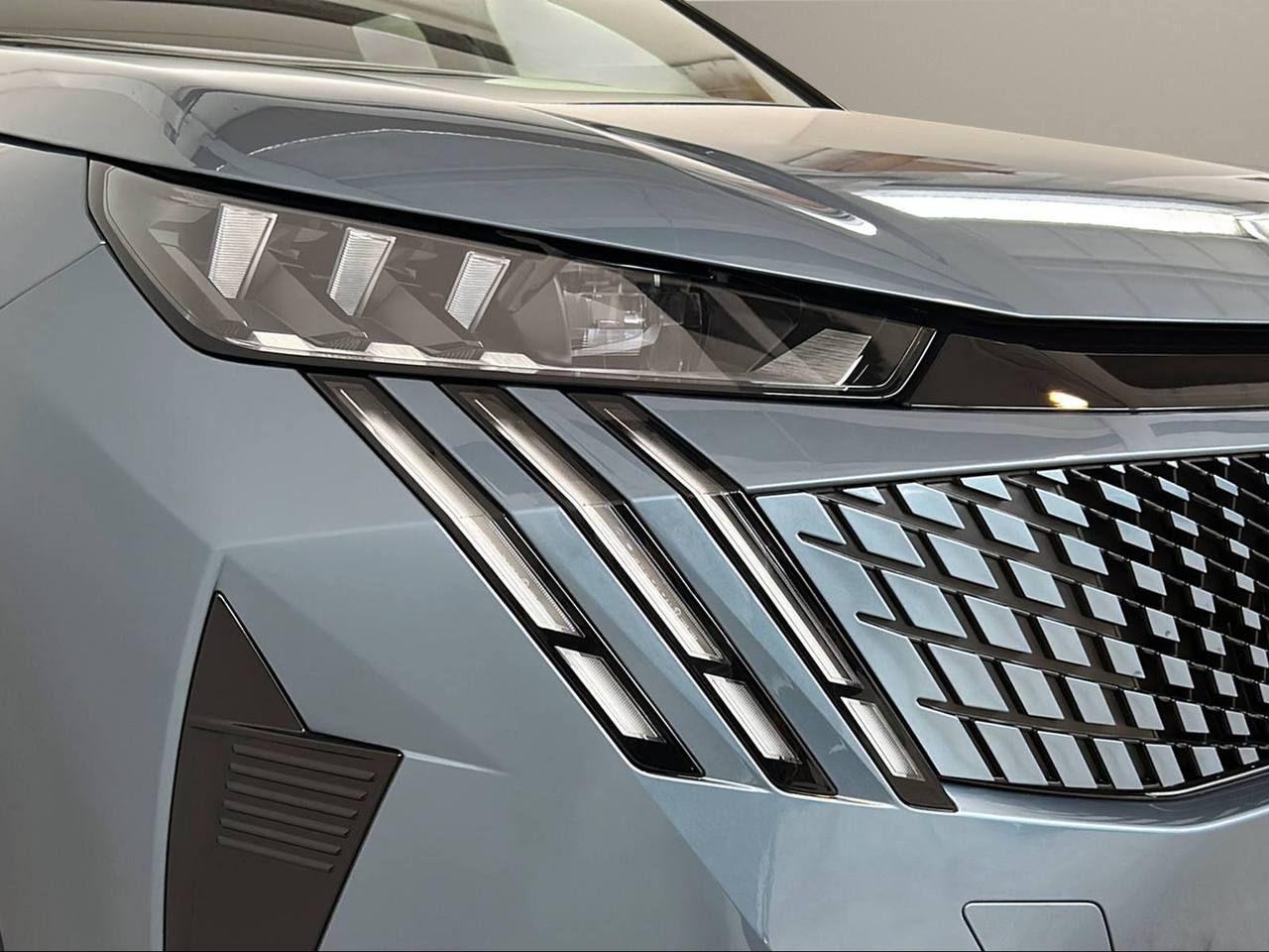 PEUGEOT 3008 motore elettrico (73kWh) 210 CV GT - 35