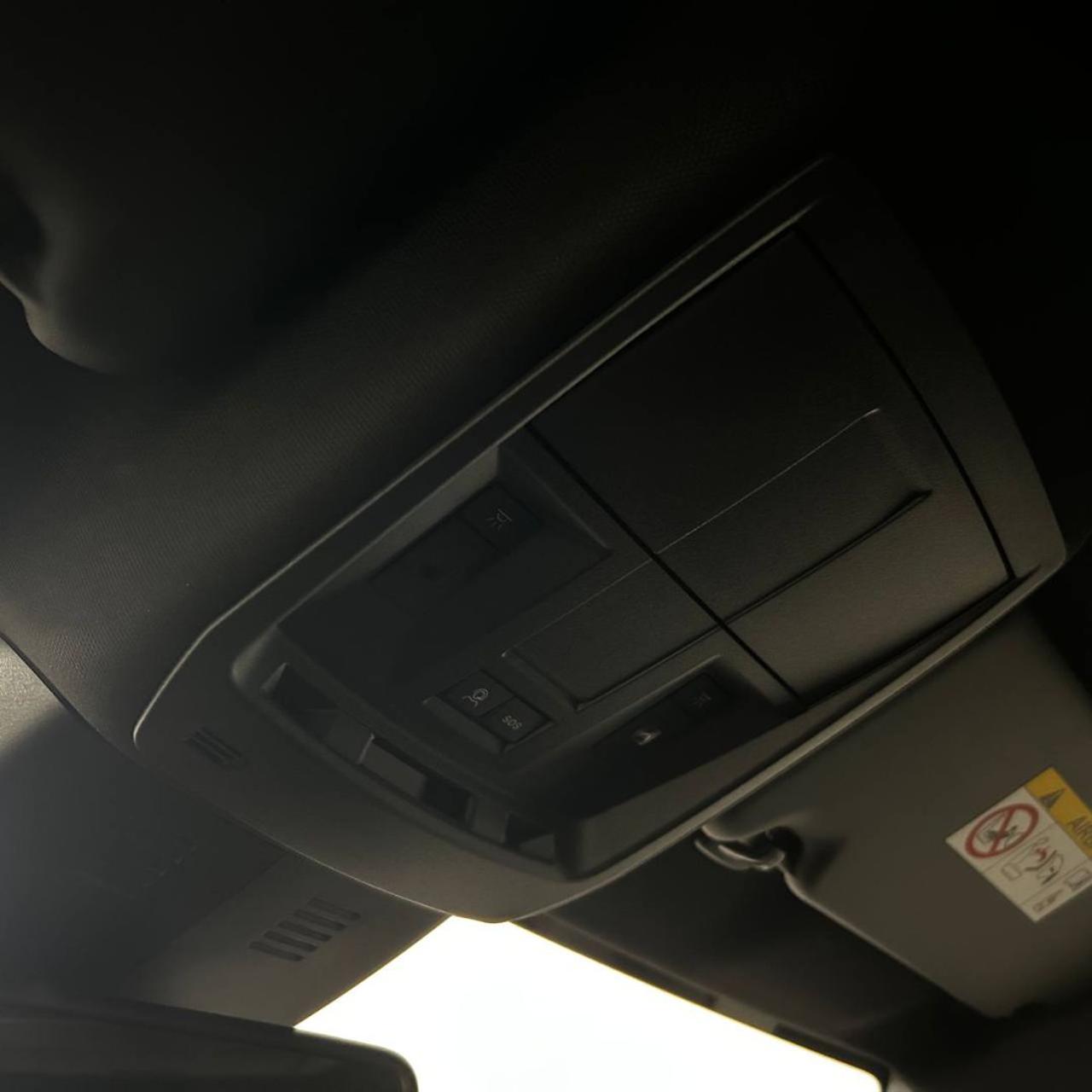 PEUGEOT 3008 motore elettrico (73kWh) 210 CV GT - 30