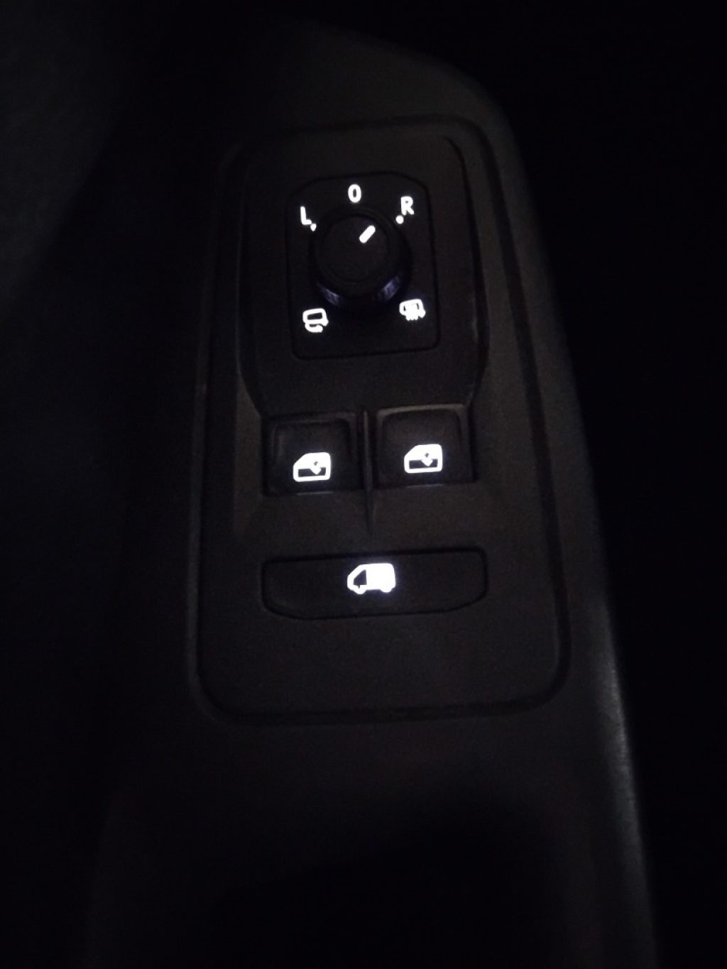 VOLKSWAGEN CADDY MAXI FG 2.0 TDI - 21