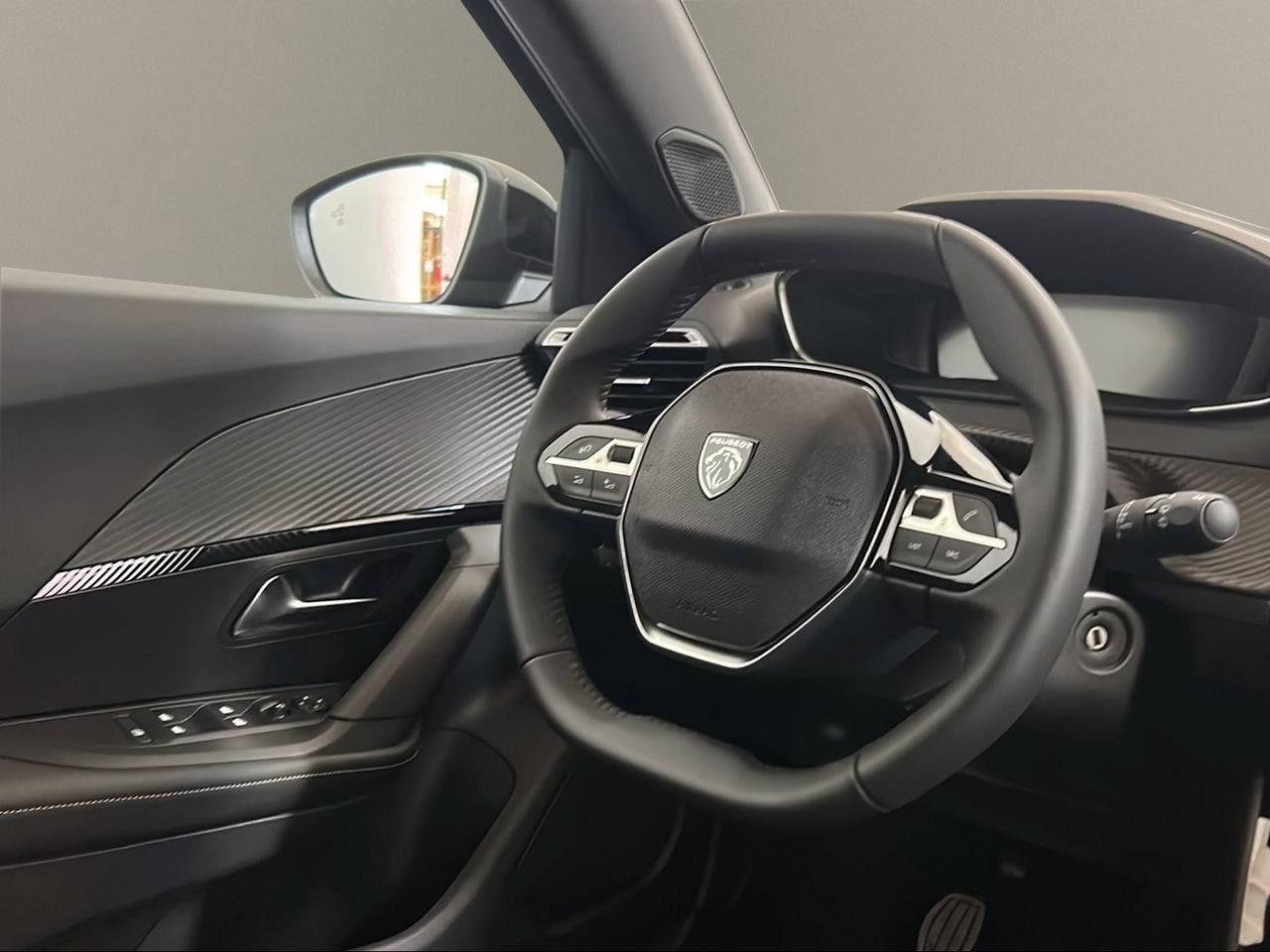 PEUGEOT 2008 PureTech 100 S&S Allure - 24