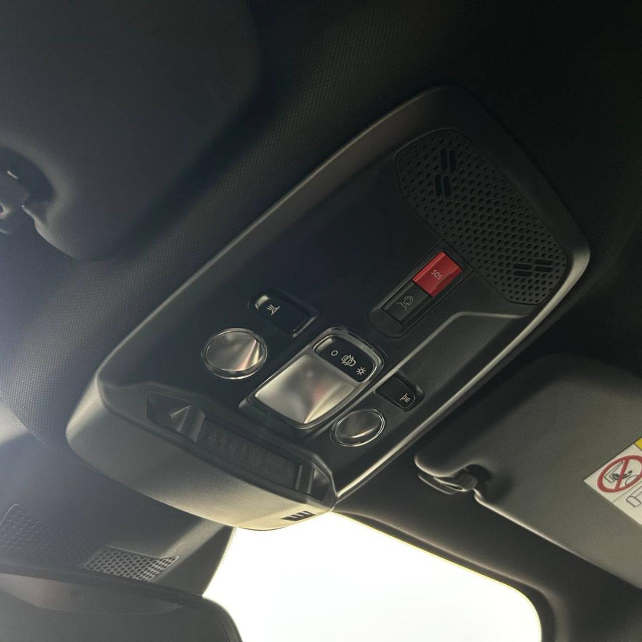 PEUGEOT 2008 PureTech 100 S&S Allure - 28